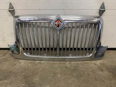 International DuraStar 4300 Grille