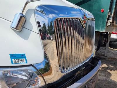 International MV607 Grille