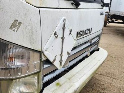 Isuzu NRR Grille