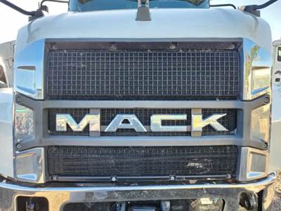 Used 2024 Mack Anthem Chrome/Black Grille 46.5" x 26"