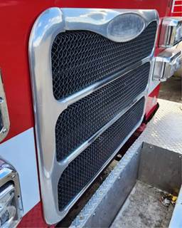 Pierce Arrow XT Grille
