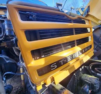 Sterling L7500 Grille