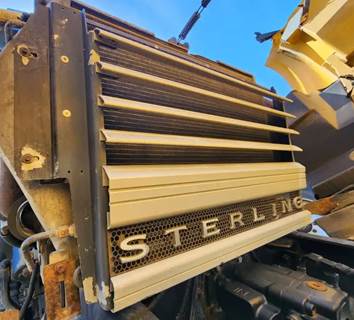 Sterling L9500 Grille
