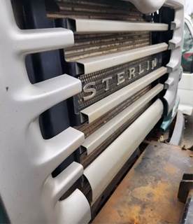 Sterling L9500 Grille