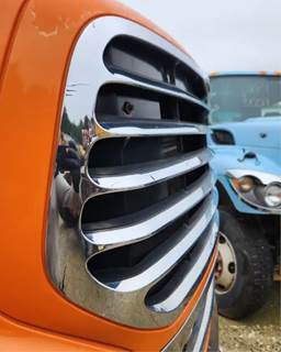 Used 2007 Sterling L9500 Chrome Plastic Grille