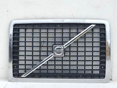 Volvo VNL Grille
