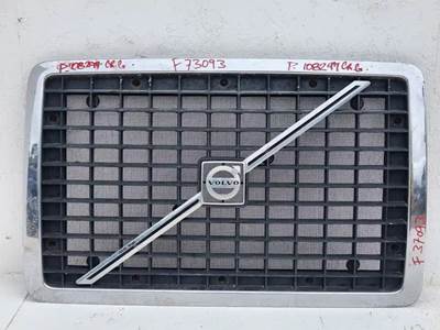 Volvo VNL Grille