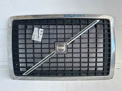 Used 2012 Volvo VNL Chrome Grille 46" x 29"