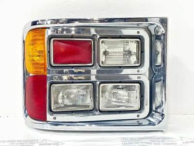 American LaFrance Eagle Headlight Assembly for a 2003 American La France Eagle