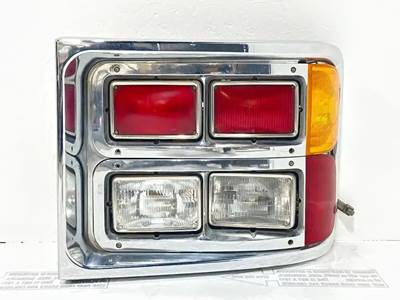 American LaFrance Eagle Headlight Assembly for a 2003 American La France Eagle