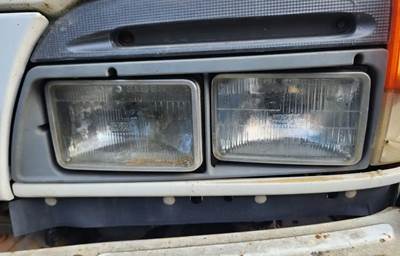 Chevrolet W3500 Headlight Assembly