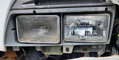 Chevrolet W3500 Headlight Assembly