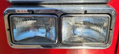 E-One Headlight Assembly for a 1997 E-One Fire Truck