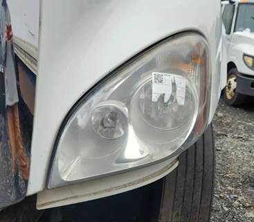 Freightliner Cascadia 113 Headlight Assembly