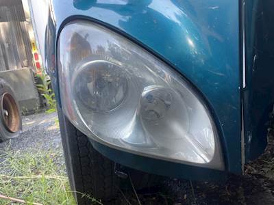 Freightliner Cascadia 125 Headlight Assembly