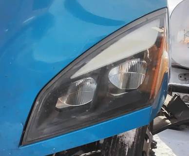 Freightliner Cascadia 126 Headlight Assembly