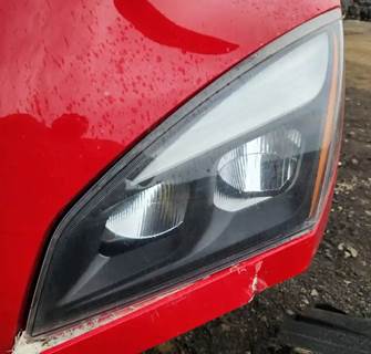 Freightliner Cascadia 126 Headlight Assembly
