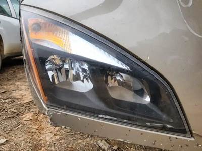 Freightliner Cascadia 126 Headlight Assembly
