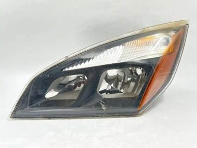 Freightliner Cascadia 126 Headlight Assembly