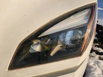 Freightliner Cascadia 126 Headlight Assembly