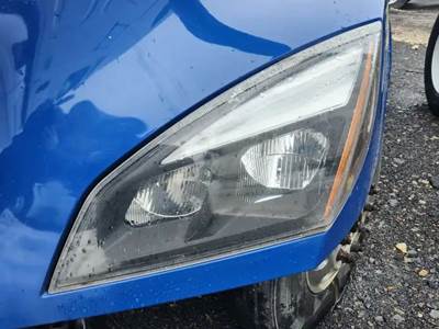 Freightliner Cascadia 126 Headlight Assembly