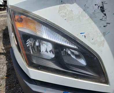 Freightliner Cascadia 126 Headlight Assembly