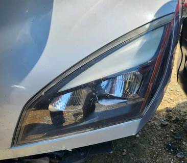Freightliner Cascadia 126 Headlight Assembly