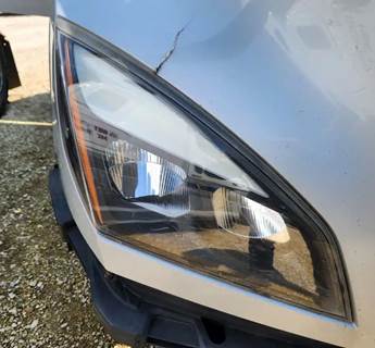 Freightliner Cascadia 126 Headlight Assembly
