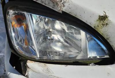Freightliner Columbia 112 Headlight Assembly