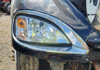 Freightliner Columbia 120 Headlight Assembly