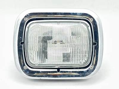 Freightliner MT45 Headlight Assembly for a 2001 Freightliner MT45 Chassis
