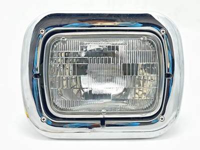 Freightliner MT45 Headlight Assembly for a 2001 Freightliner MT45 Chassis