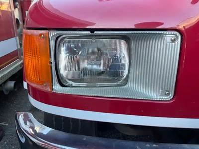 International 4900 Headlight Assembly