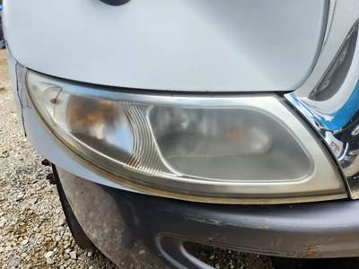 International 8600 Headlight Assembly