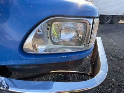 International 9200i Headlight Assembly