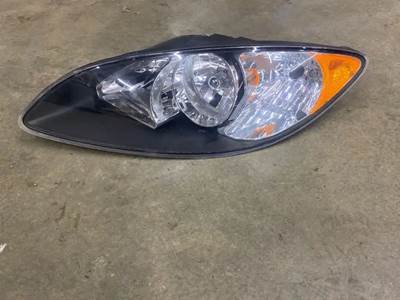 International RH613 Headlight Assembly