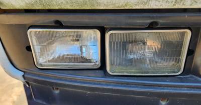 Isuzu FTR Headlight Assembly