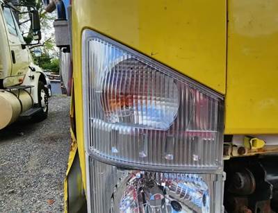 Isuzu NRR Headlight Assembly