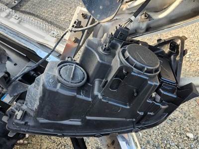 Kenworth T370 Headlight Assembly