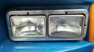Kenworth T600 Headlight Assembly