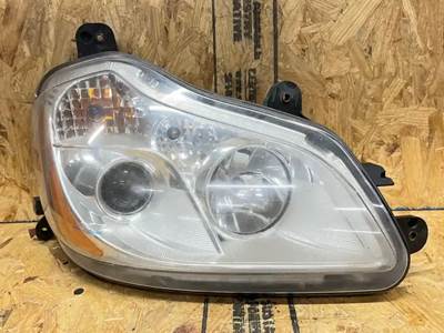 Kenworth T680 Headlight Assembly