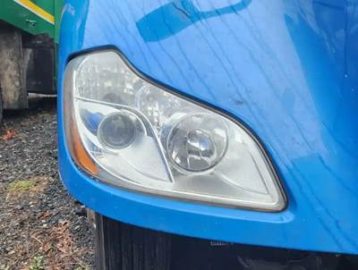 Kenworth T680 Headlight Assembly