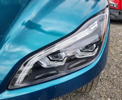 Kenworth T680 Headlight Assembly