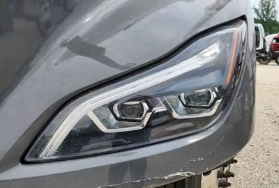 Kenworth T680 Headlight Assembly