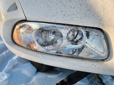 Mack Granite GU813 Headlight Assembly for a 2008 Mack GU813