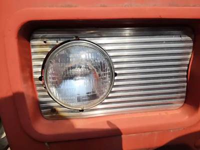 Mack RD686SX Headlight Assembly