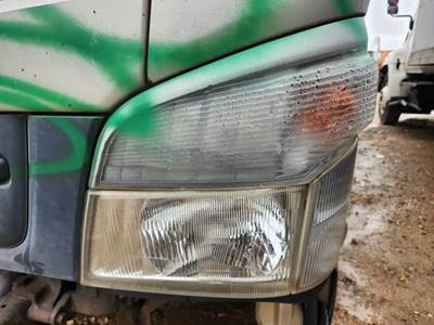 Mitsubishi FE-84D Headlight Assembly