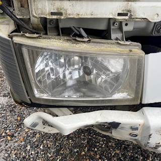 Mitsubishi FEC92S Headlight Assembly