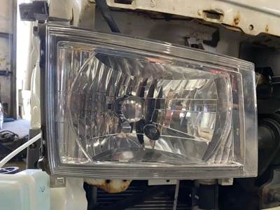 Mitsubishi FEC92S Headlight Assembly