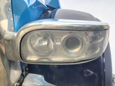 Peterbilt 389 Headlight Assembly